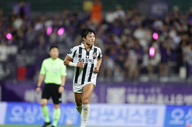 FC Seoul's Jung Seung-won, named the Most Valuable Player (MVP) of Hana Bank K League 1 2026 Round 24. /Photo=Korea Professional Football League