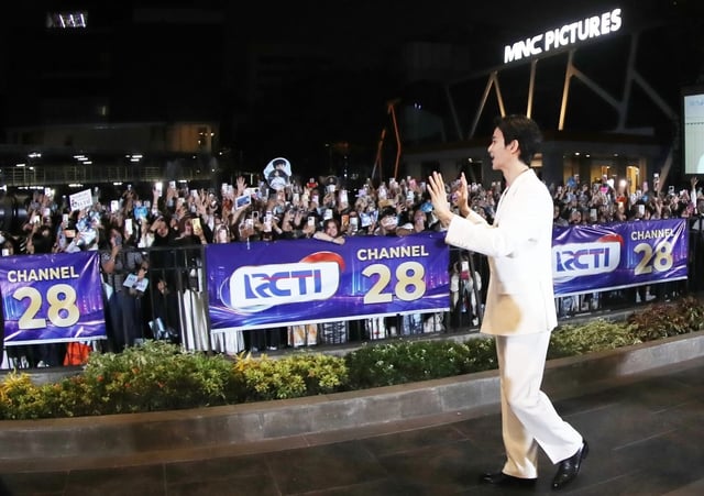 김수현 / 사진=재스민 프라티위 SNS