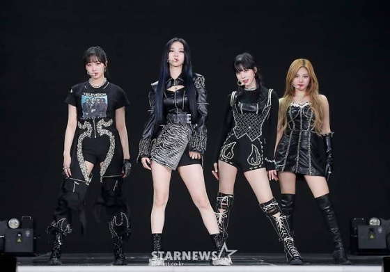 'AAA 2021' 무대를 꾸미는 에스파 /사진=스타뉴스 AAA 특별취재팀