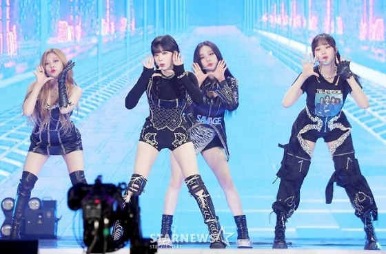 'AAA 2021' 무대를 꾸미는 에스파 /사진=스타뉴스 AAA 특별취재팀