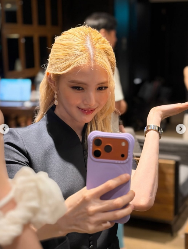 /写真=ハン·ソヒ個人アカウント