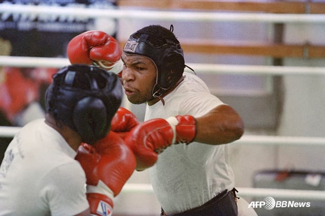 A young Mike Tyson. /AFPBBNews=NEWS1