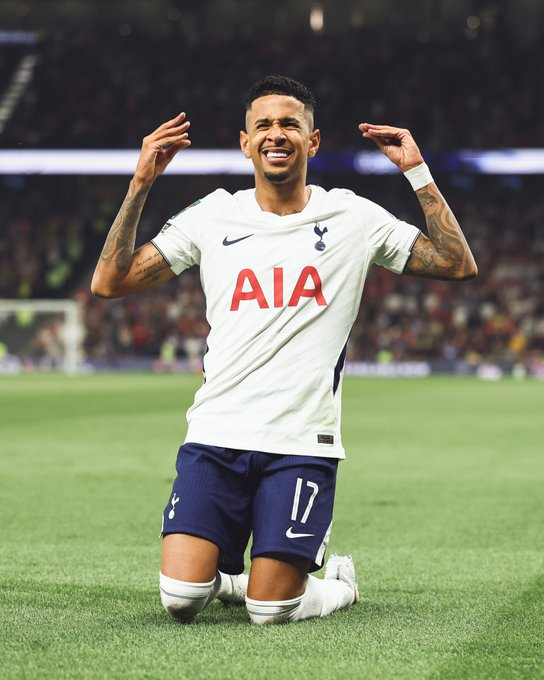Savio celebra tras marcar un gol en el partido de la segunda ronda de la Copa EFL 2026-2027 KARA, disputado el día 27 (hora coreana) en el estadio Tottenham Hotspur de Londres, Reino Unido. /Foto=Redes sociales oficiales del Tottenham Hotspur