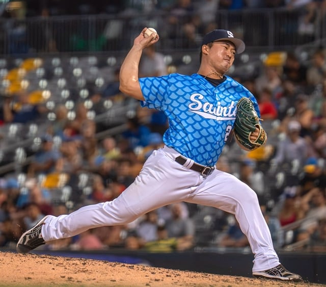 Ko Woo-seok in action. /Photo=Saint Paul Saints official SNS