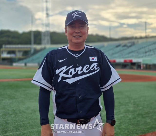 정윤진 한국 U-18 야구 대표팀 감독. /사진=김동윤 기자