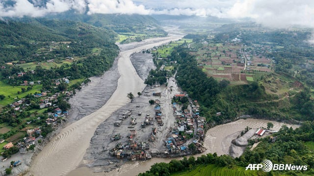 ネパールで発生した大規模な洪水によって多くの地域が被害を受けた。 /AFPBBNews=ニュース1