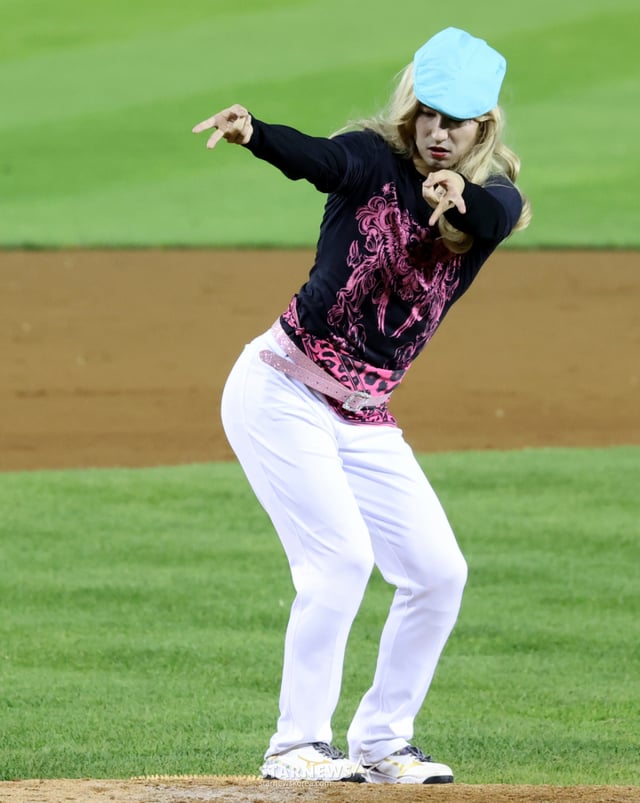 Yuto of the Sharing All-Stars is performing during the '2026 SOL KBO League All-Star Game' at Jamsil Stadium on the 11th. 2026.07.11. /Photo=Kang Young-jo cameratalks@
