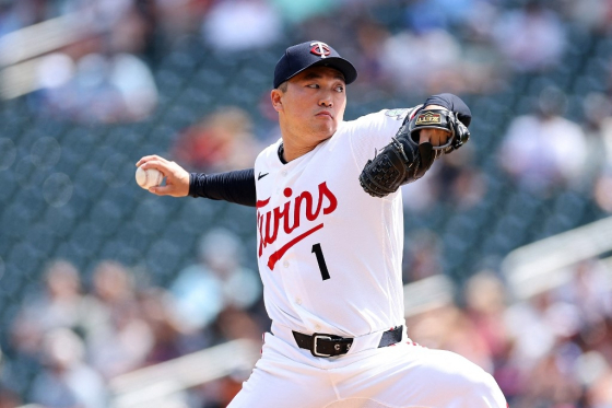 Ko Woo-seok is seen pitching during the 2026 Major League Baseball (MLB) game between the Minnesota Twins and Cleveland Guardians at Target Field in Minneapolis, Minnesota, USA, on July 10 (Korean time). /AFPBBNews=NEWS1
