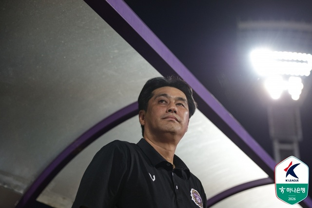 Coach Yoo Byung-hoon of FCAnyang. /Photo=Korea Professional Football League