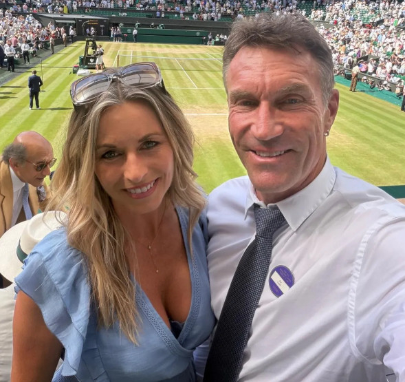 Charlotte Hodson (left) and Pat Cash. /Photo=Pat Cash SNS screenshot