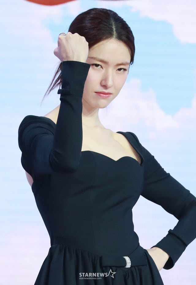 배우 하영이 넷플릭스 오리지널 시리즈 '중증외상센터' 제작발표회에 참석해 포즈를 취하고 있다. /2025.01.21 /사진=이동훈 photoguy@