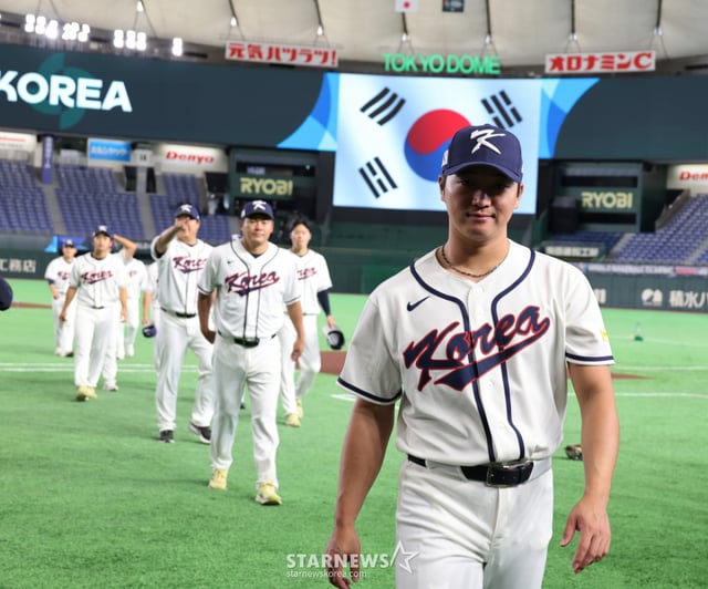 韩国棒球代表队投手高禹锡在2026年3月4日,即2026年WBC东京轮次开幕前一日,于东京巨蛋完成官方训练后离开球场。2026.03.04. 韩国棒球代表队投手高禹锡在2026年3月4日,即2026年WBC东京轮次开幕前一日,于东京巨蛋完成官方训练后离开球场。2026.03.04. /照片=姜英祚 (Kang Young-jo) cameratalks@