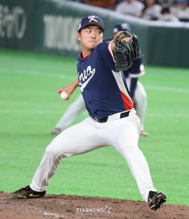 韩国右投手高禹锡于7日东京巨蛋举行的2026年WBC东京池组韩国对阵日本比赛中,于第六局下半登板,投出无失分一局。2026.03.07. /图片=姜英祚 (Kang Young-jo) cameratalks@