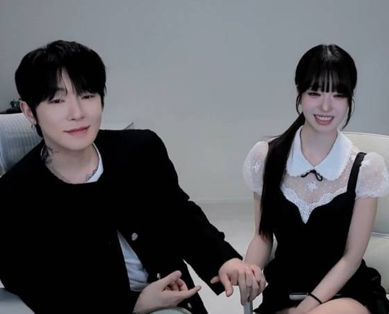 Kay (left), Guksap Se-yeon /Photo=SOOP