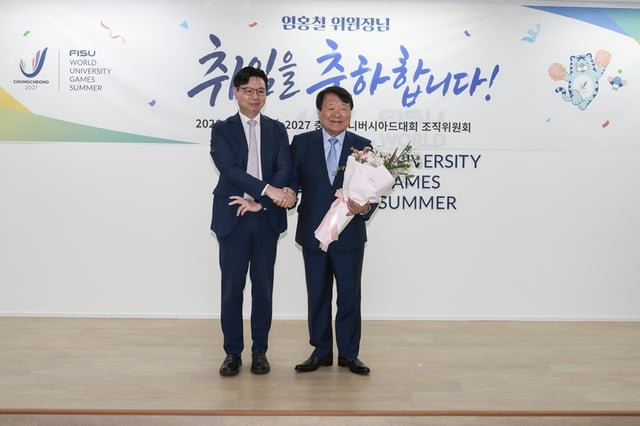 조직위 이정우(왼쪽) 사무총장과 염홍철 위원장. /사진=조직워