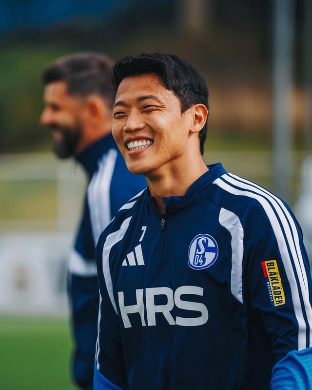 독일 프로축구 분데스리가 샬케04로 이적한 황희찬. /사진=샬케04 SNS 캡처