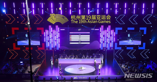 The 2022 Hangzhou Asian Games breaking men's pre-selection match was held at the Gongshu Canal Sports Park Gymnasium in Hangzhou, China, in October 2023. /Photo=NEWSIS