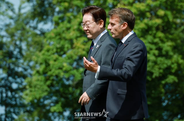 President Lee Jae-myung and French President Emmanuel Macron /Photo=NEWSIS