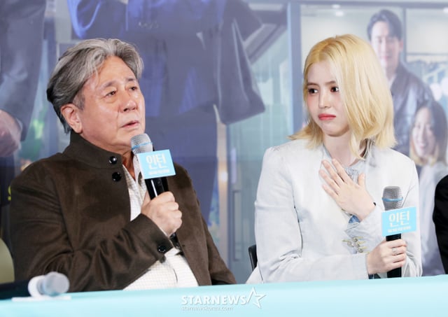 El actor Choi Min-sik participó en la proyección de prensa y rueda de prensa de la película 'Internado (dirigida por Kim Do-young)', celebrada el día 4 en Seúl CGV Yongsan I-Park Mall, respondiendo a preguntas. /foto=Kim Hwi-seon hwijpg@