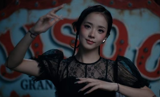 Photo: Jisoo Official YouTube Channel @jisoo