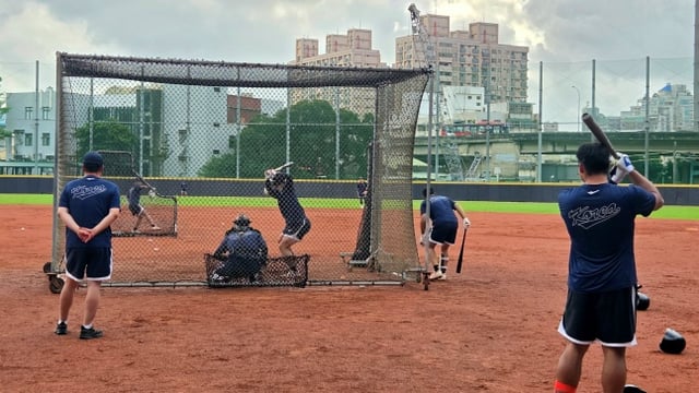 第14回アジア青少年野球選手権大会に出場する18歳以下（U-18）国家代表チームが5日、台湾桃園平戦球場で初の現地練習を行った。 /写真=大韓野球ソフトボール協会提供