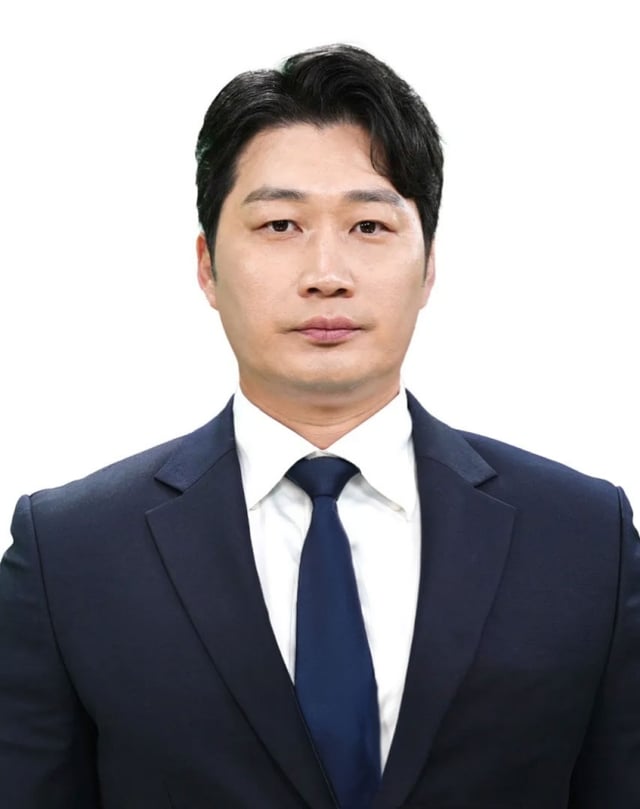 'Oh Seung-hwan, who transformed into an MBC Sports+ baseball commentator this year. /Photo=Reco Sports Agency provided