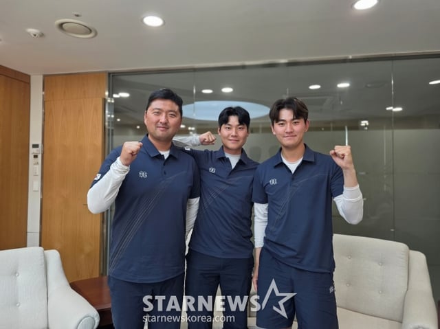 2026 아이치·나고야 아시안게임에 출전할 한국 남자 양궁 대표팀이 지난 5일 광주-기아챔피언스필드에서 취재진과 만나 인터뷰했다. 왼쪽부터 김우진, 이우석, 김제덕. /사진=김동윤 기자
