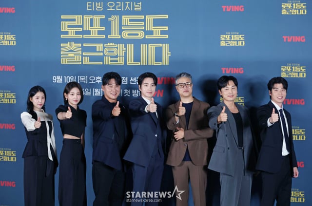 배우 백예인, 하율리, 오대환, 이준혁, 윤영빈 감독, 배우 서현우, 홍진기가 8일 오전 서울 CGV용산아이파크몰에서 진행된 티빙 오리지널 시리즈 '로또1등도 출근합니다' 제작발표회에 참석해 포즈를 취하고 있다.  위아래로 치이며 하루하루를 버티던 팀장 ‘공은태’가 로또 1등에 당첨된 후 사직서 대신 당첨금 13억을 품고 이전과는 다른 마음가짐으로 출근하는 K-직장인 오피스 드라마 '로또1등도 출근합니다'는 오는 10일 공개된다. /2026.09.08 /사진=이동훈 photoguy@