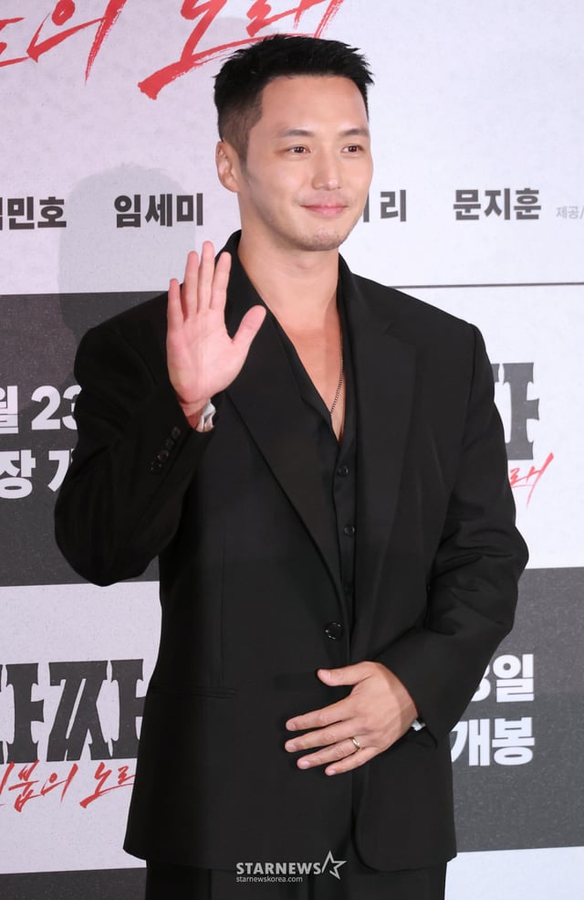 俳優のピョン·ヨハンが9日午後、ソウルCGV龍山アイパークモールで行われた映画「タチャ:ベルゼブブブの歌」の言論配給試写会および記者懇談会に参加しポーズを取っている。 /2026.09.09 /写真=イ·ドンフン photoguy@