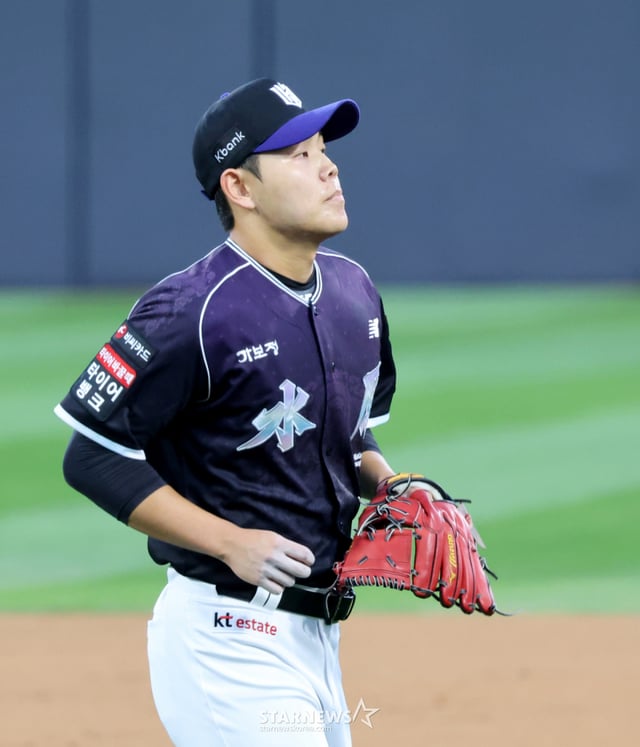 KT 우완투수 소형준이 8일 수원KT위즈파크에서 열린 2026KBO리그 KT위즈와 SSG랜더스 경기에서 선발로 나서고 있다. 2026.09.08. /사진=강영조 cameratalks@