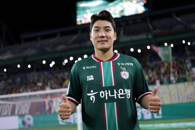 Jugador de ataque del Daejeon Hanacitizen, Ju Min-gyu, seleccionado como el mejor jugador de la 28ª jornada de la K League 1 2026 del Banco Hana. /foto=proporcionada por la Federación Coreana de Fútbol Profesional