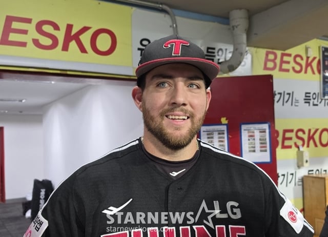 Austin met with reporters on the scene after the game on the 12th. /Photo=Reporter Park Soo-jin