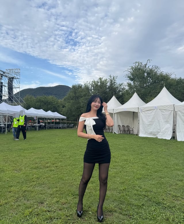 /foto=Redes sociales de Hong Jin-young