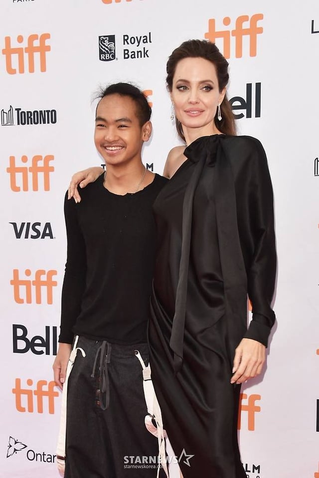 Maddox (left), Angelina Jolie /Photo=NEWS1=StarNews