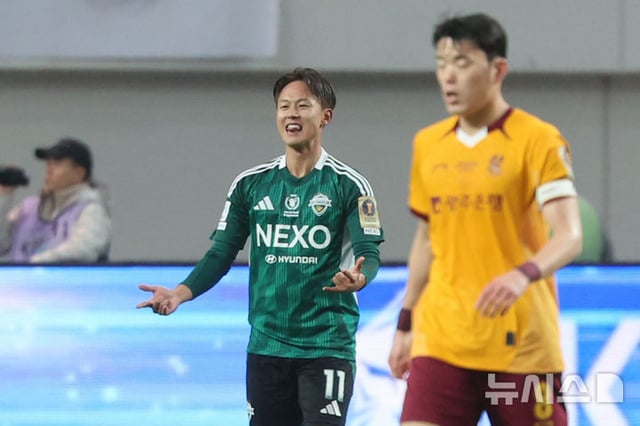 이승우(가운데). /사진=뉴시스