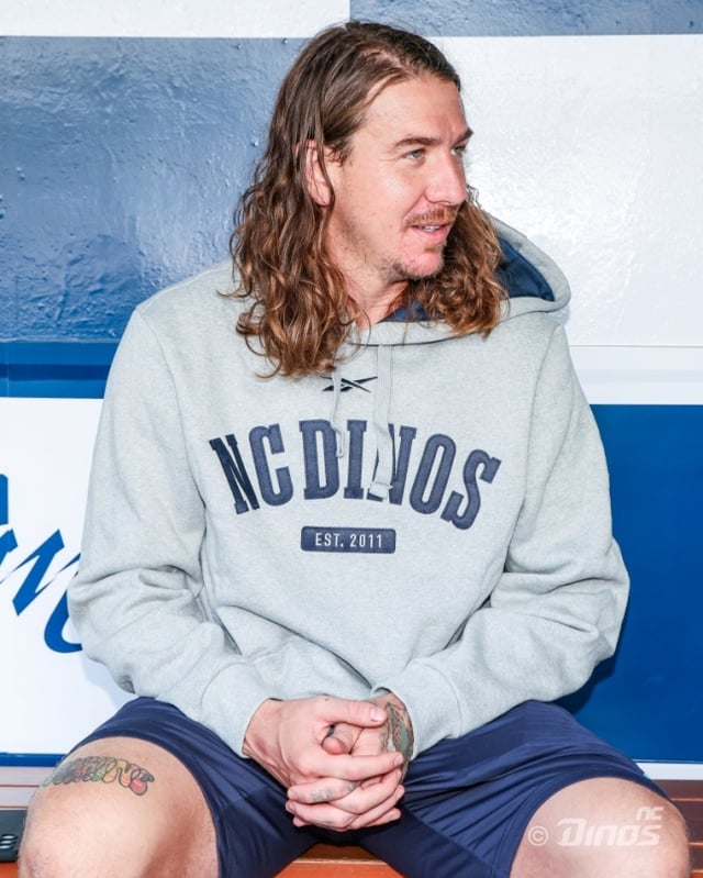NC Dinos' new foreign pitcher Mike Cleavinger met with reporters ahead of the Changwon LG game on the 15th. /Photo=NC Dinos provided
