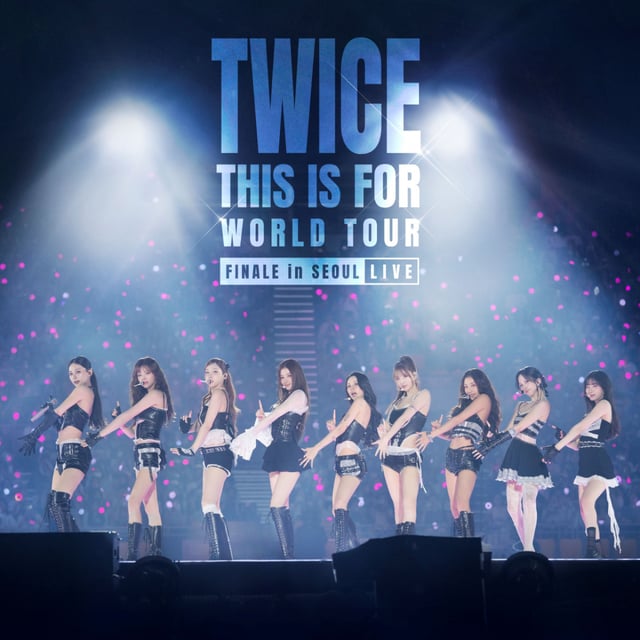 TWICEスペシャル·ビニール「THIS IS FOR ワールドツアー·フィナーレ·イン·ソウル·ライブ」オンラインカバー/写真提供=JYPエンターテインメント
