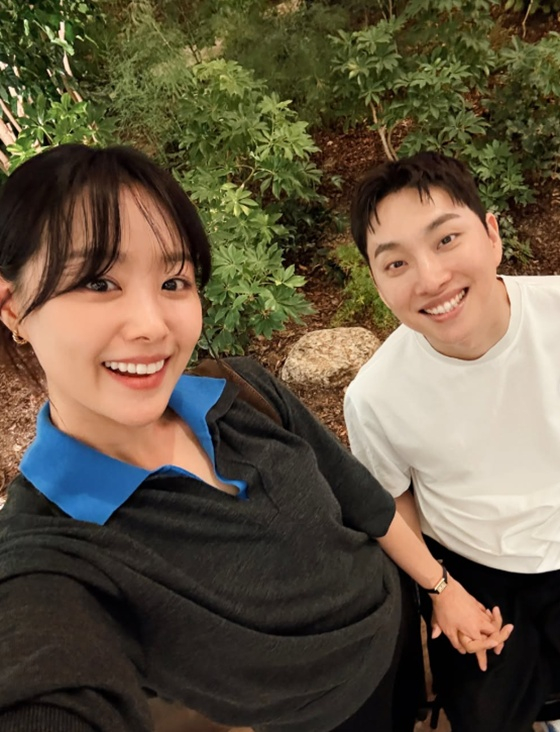 송지은(왼쪽), 박위/사진=송지은 SNS