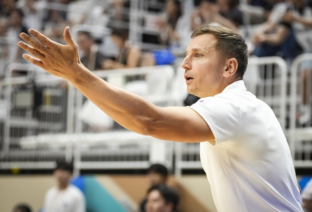 Nicholas Mazulis, head coach of the South Korean Nam Ja-nong-gu (CEO) team. /Photo=Korea Basketball Association provided