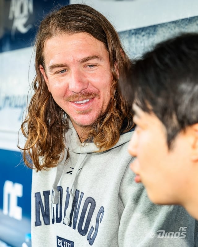 NC's Cleavinger appeared before reporters for the first time ahead of the Changwon LG game on the 15th. /Photo=NC Dinos provided