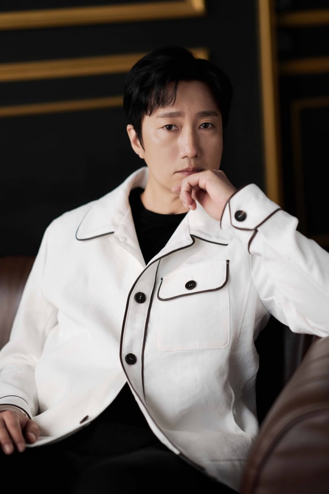영화 '암살자(들)'의 주연배우 박해일이 10일 진행된 라운드 인터뷰를 위해 포즈를 취하고 있다. /사진제공=하이브미디어코프 2026.09.10 /사진=이동훈 photoguy@