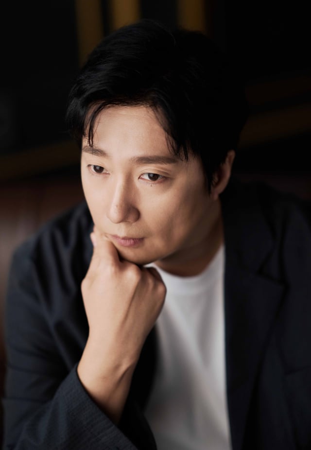 영화 '암살자(들)'의 주연배우 박해일이 10일 진행된 라운드 인터뷰를 위해 포즈를 취하고 있다. /사진제공=하이브미디어코프 2026.09.10 /사진=이동훈 photoguy@
