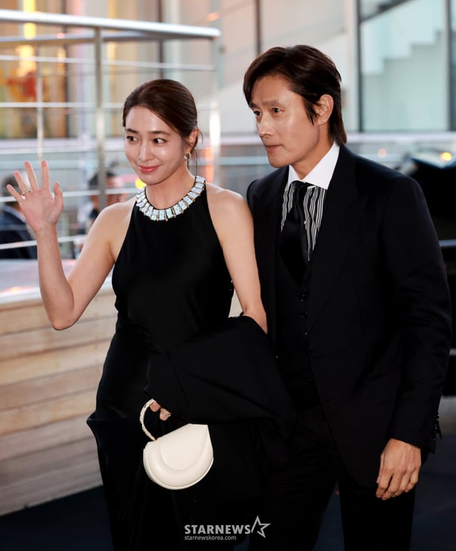 (Seoul=NEWS1) Reporter Lee Ho-yun = Actress Lee Min-jeong and Lee Byung-hun attended the CJ Night in Celebration of Frieze Seoul held on the 2nd at L'Art de Seul Art Museum in Yongsan-gu, Seoul. 2026.9.2/NEWS1 Copyright © NEWS1. All rights reserved. Unauthorized redistribution, reprinting, and use for AI training are prohibited. /Photo=NEWS1) Reporter Lee Ho-yun