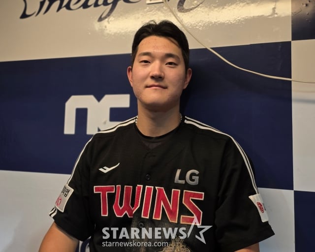 LG 문정빈이 16일 창원 NC전 승리 후 취재진과 인터뷰에 응했다. /사진=김동윤 기자