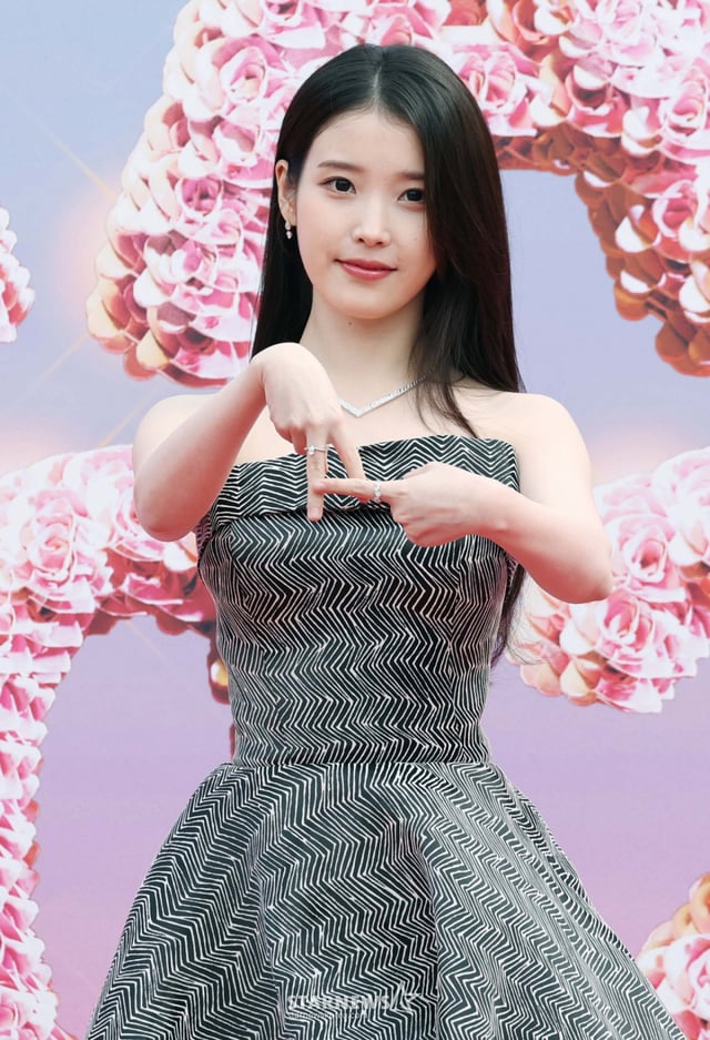 歌手兼演员 IU /照片=李东勋 photoguy@