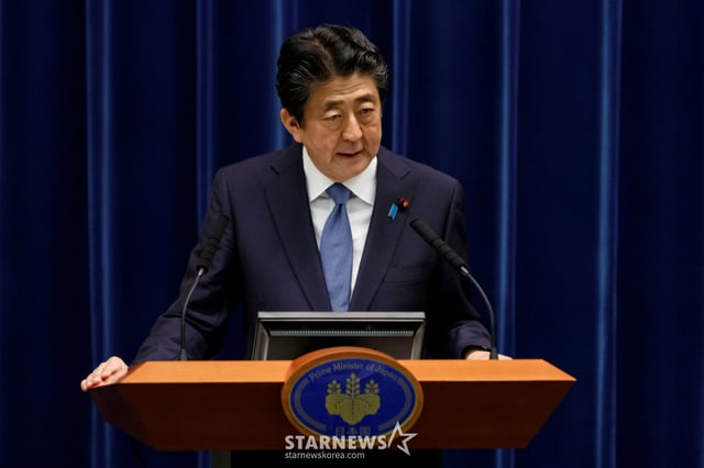 apanese PM Abe gives news conference in Tokyo Japanese Prime Minister Shinzo Abe speaks at a news conference at the prime minister's official residence in Tokyo, Japan June 18, 2020. Rodrigo Reyes Marin/Pool via REUTERS