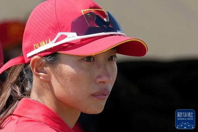 중국과 방글라데시의 2026 아이치·나고야 아시안게임 여자 크리켓 8강 경기가 그라운드 사정으로 취소되자 주장 주밍웨가 눈물을 흘리고 있다. /사진=인민중국 공식 SNS 갈무리