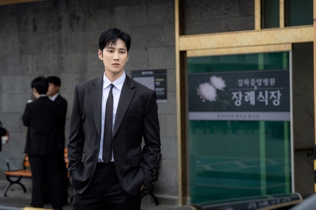 Photo=AM Entertainment
