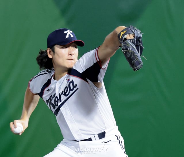 야구대표팀 선발투수 곽빈이 21일 아이치현 오카자키 시민구장에서 열리는 2026 아이치·나고야 아시안게임 야구 조별리그 대한민국과 대만경기에서 6회초 수비도 무실점으로 이어가고 있다. 2026.09.21. /사진=강영조 cameratalks@