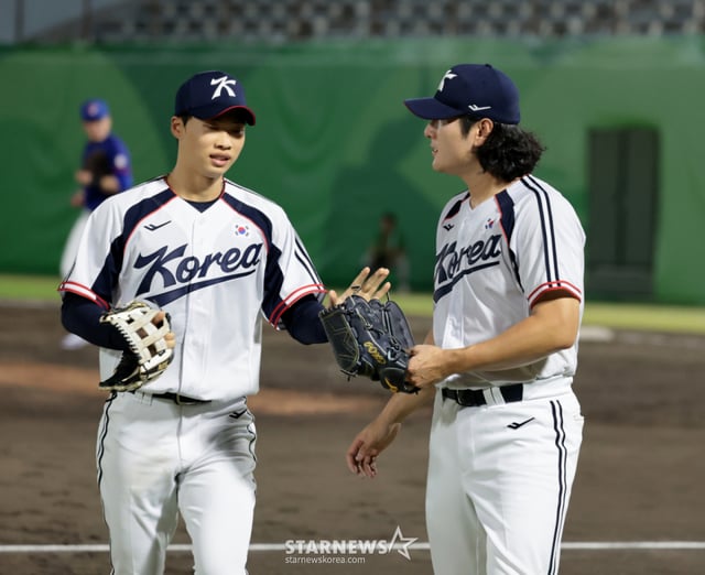 야구대표팀 선발투수 곽빈이 21일 아이치현 오카자키 시민구장에서 열리는 2026 아이치·나고야 아시안게임 야구 조별리그 대한민국과 대만경기에서 6회초 수비도 무실점으로 이어가고 있다. 2026.09.21. /사진=강영조 cameratalks@